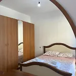 アパート Reys Orikum 2-bedroom For Five