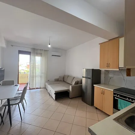Reys Orikum 2-bedroom For Five * Vlore