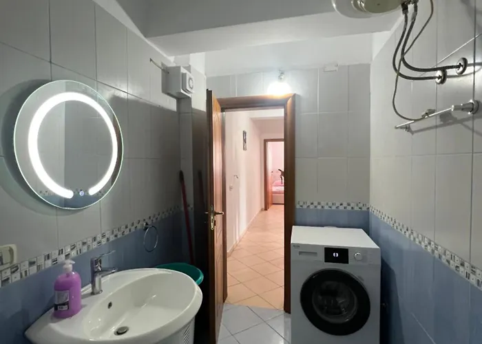 Apartment Reys Orikum 2-bedroom For Five *