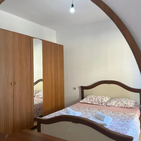 شقة Reys Orikum 2-bedroom For Five