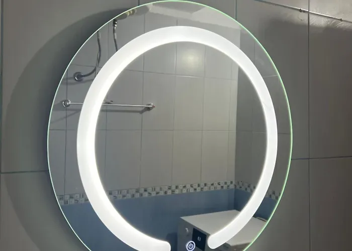 Reys Orikum 2-bedroom For Five Appartement Polisi i Vogel