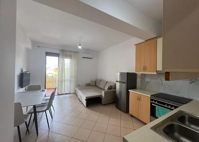 Reys Orikum 2-bedroom For Five * Polisi i Vogel